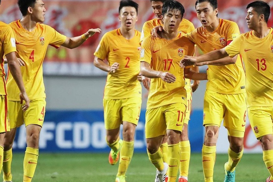 国足备战世预赛关键战