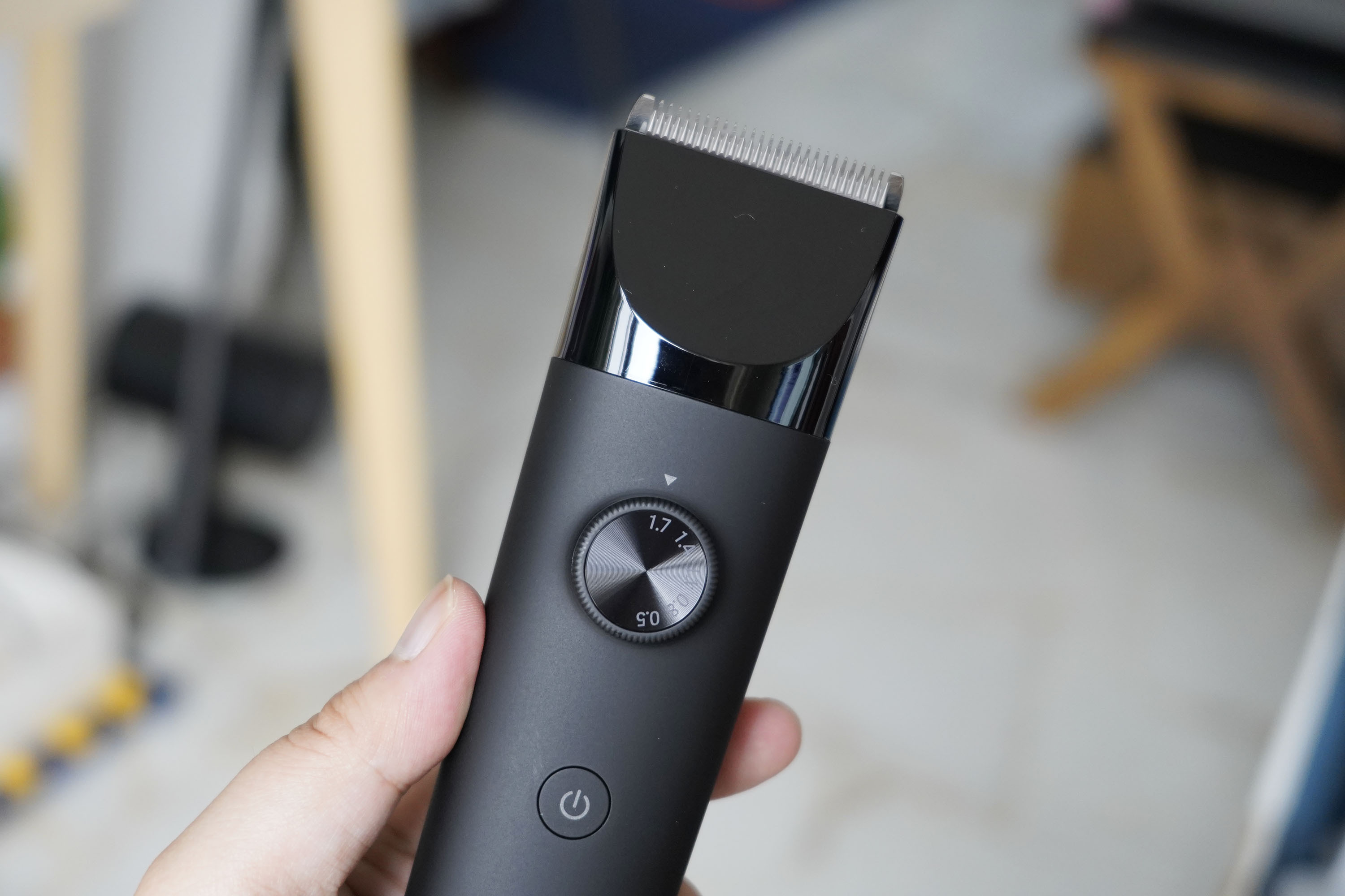 总结: 米家理发器售价适中,配件齐全到手就用.