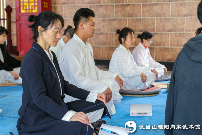田理阳道长《武当道家五脏内养功(打坐功)》亲授班圆满结业
