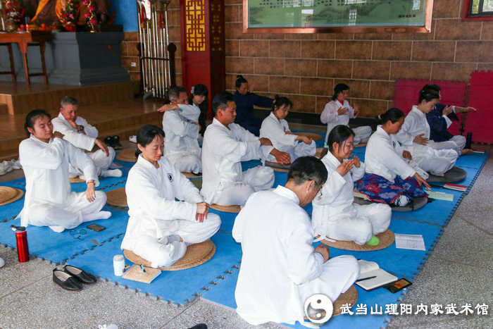 田理陽道長《武當道家五臟內養功(打坐功)》親授班圓滿結業