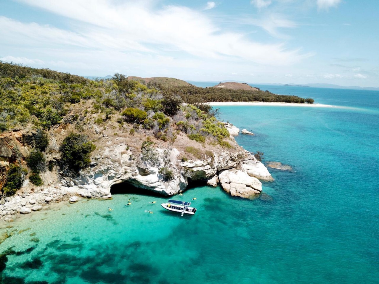 远离尘世的欣钦布鲁克岛