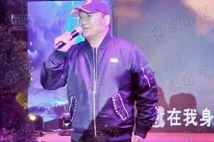 58岁歌手谢东近照曝光,现身商演被嘲一首歌唱一辈子_凤凰网