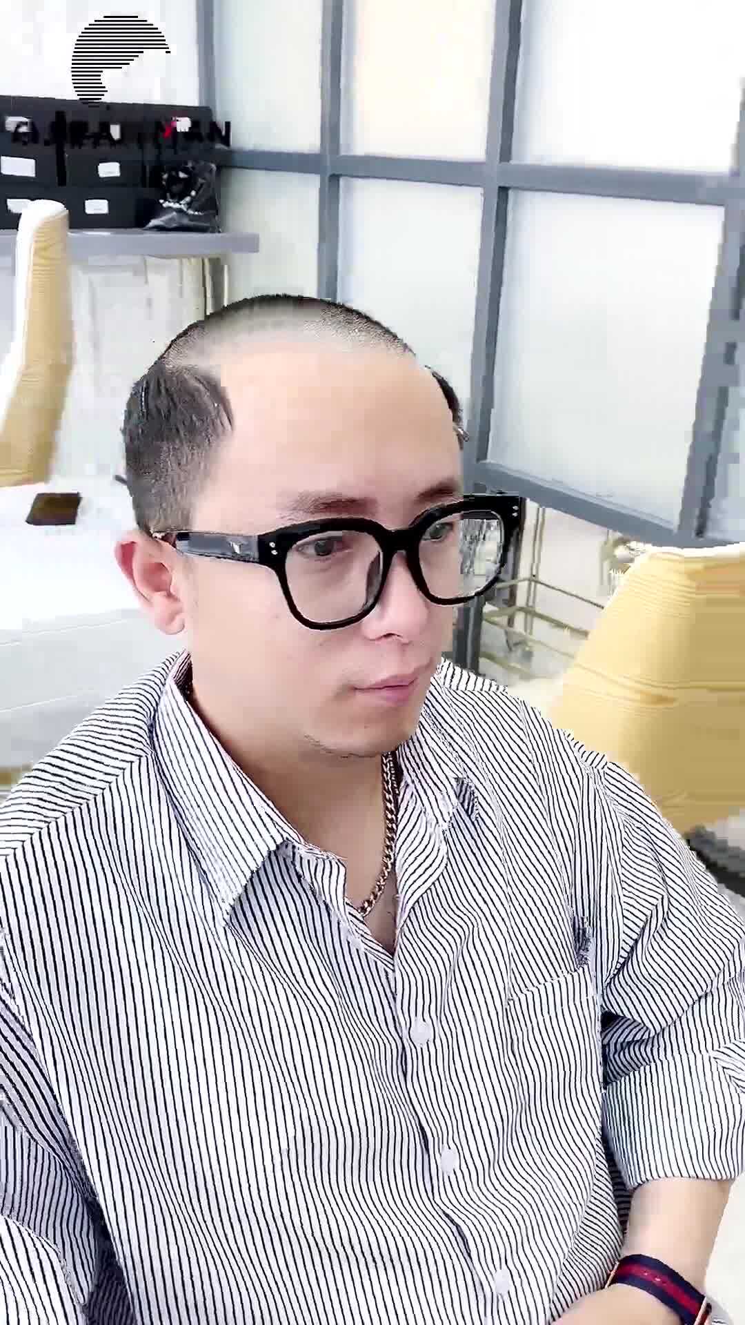 秃头光头戴上定制假发后一下子年轻510岁