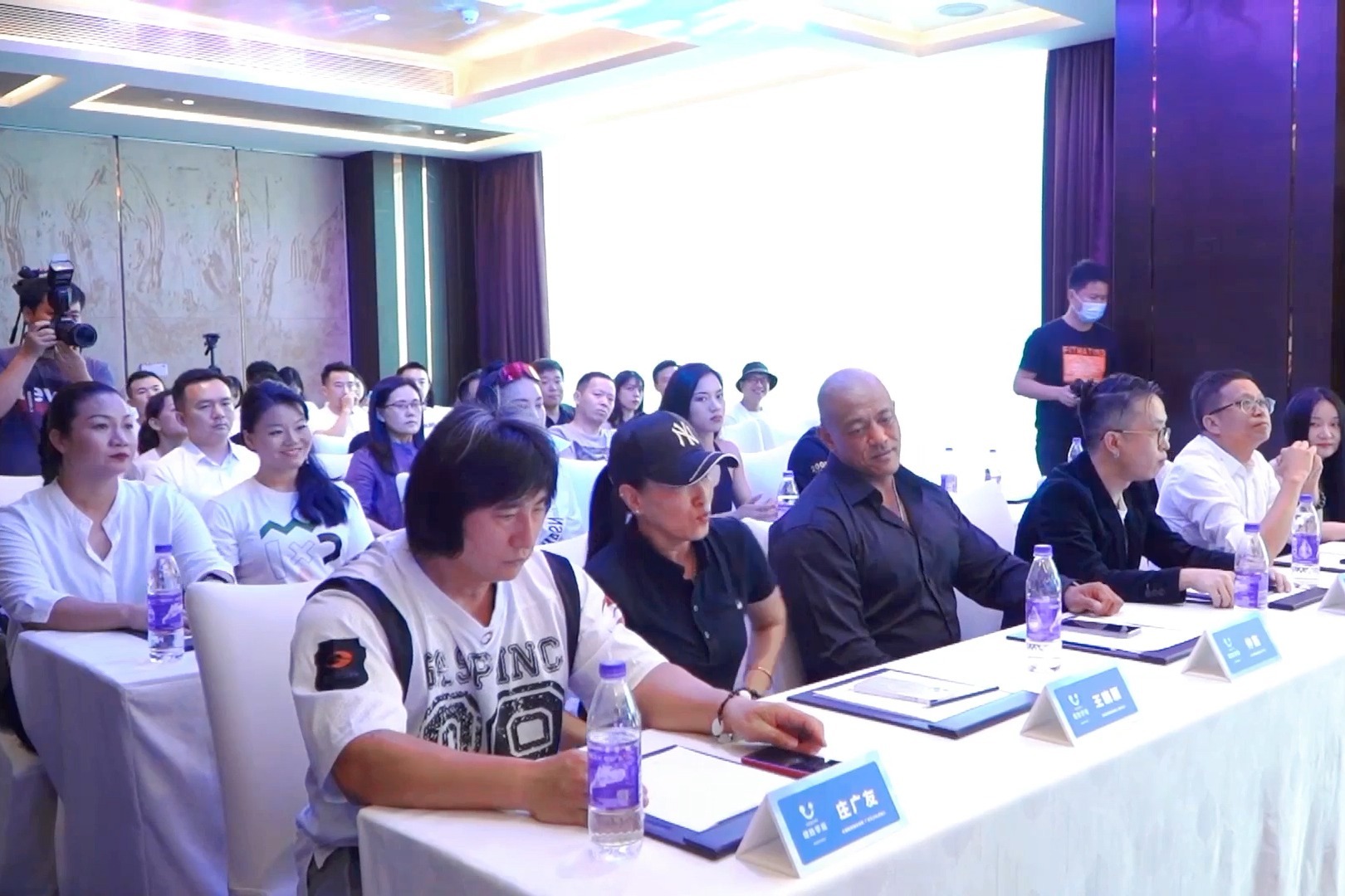 以梦为马正式启航 健脸启动仪式在深圳隆重举行