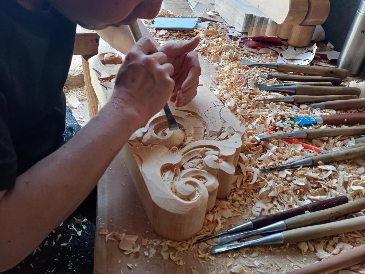 榆林佳县木雕技艺传承人康忠峰:传承发扬木雕雕刻非物质文化遗产