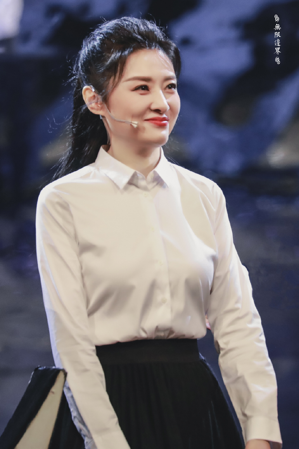 53岁前央视主持人周涛近照曝光,知性优雅气质佳