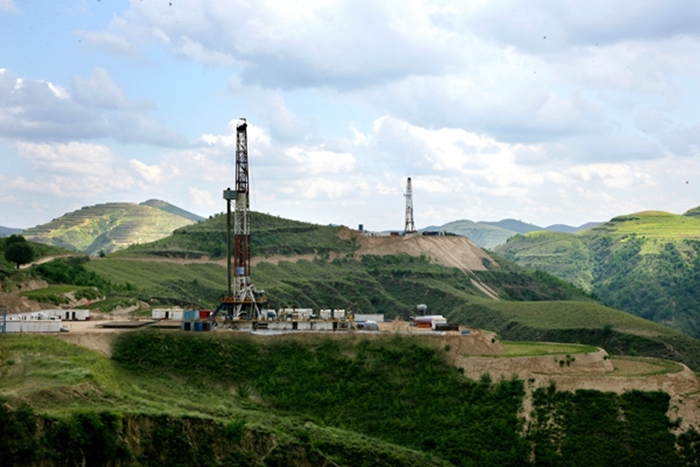 长庆油田采油一厂:"壮士断腕"守护"青山绿水"