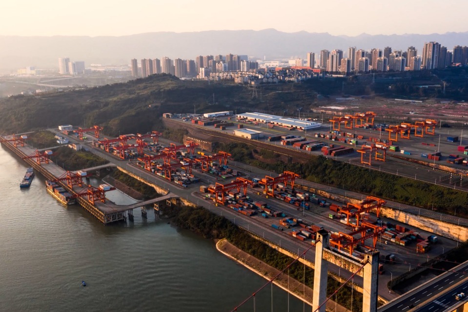 视频丨重庆出台《工作要点》力争西部陆海新通道货运量持续增加