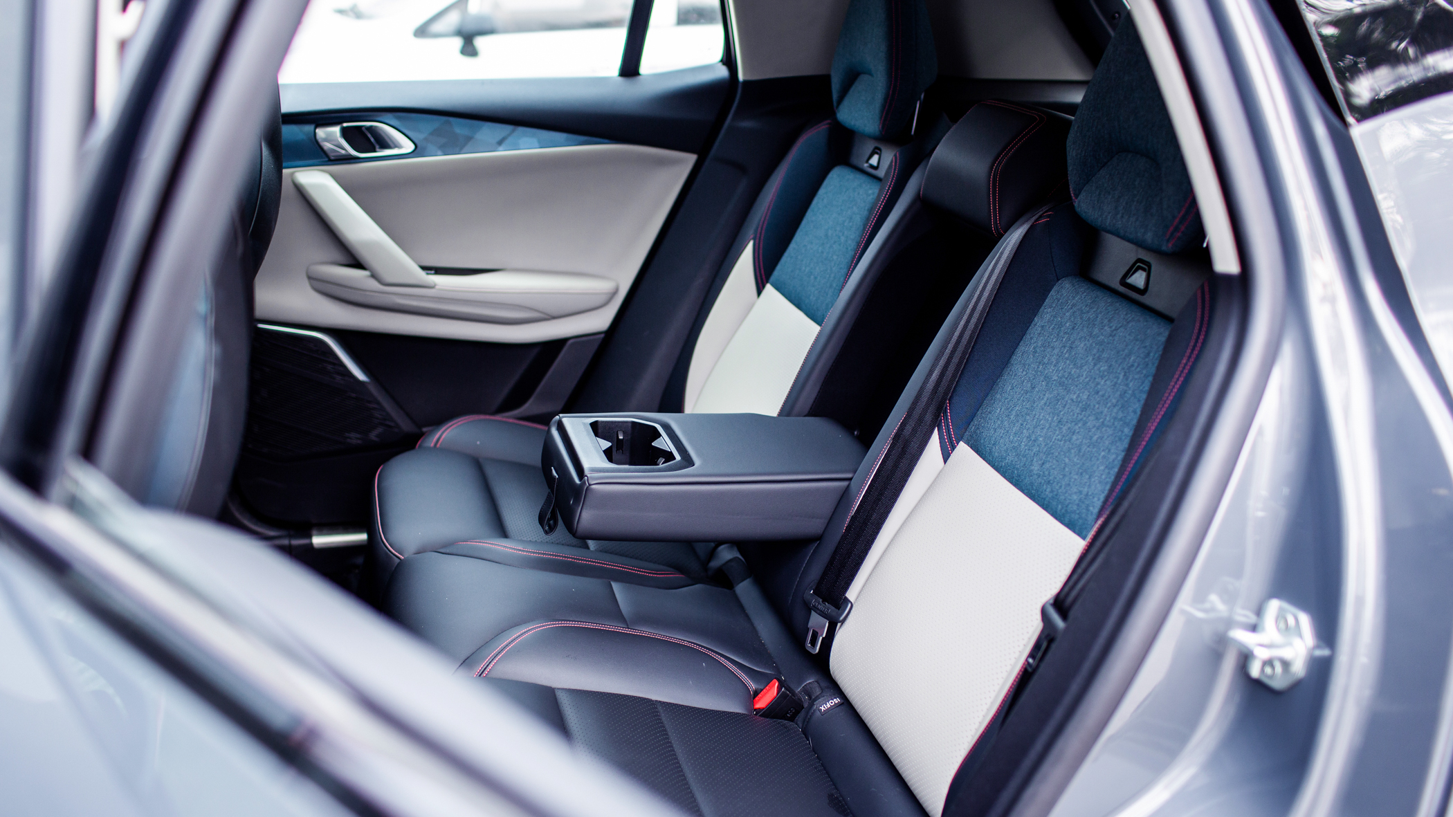 入门级依然拥有高品质 试驾体验领克06