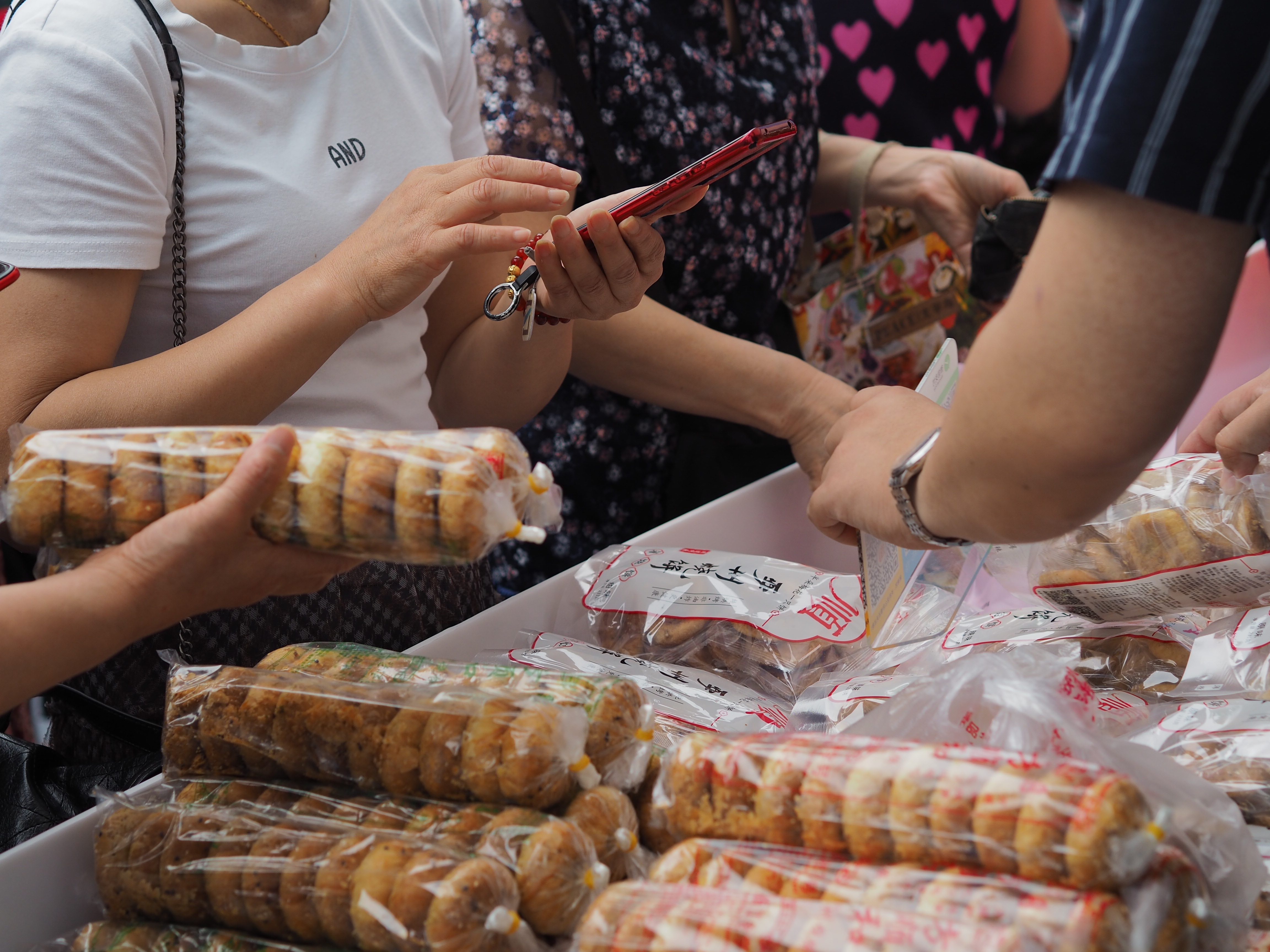 "诗画浙江·百县千碗"美食展销会在湖州市奥体中心顺利开幕