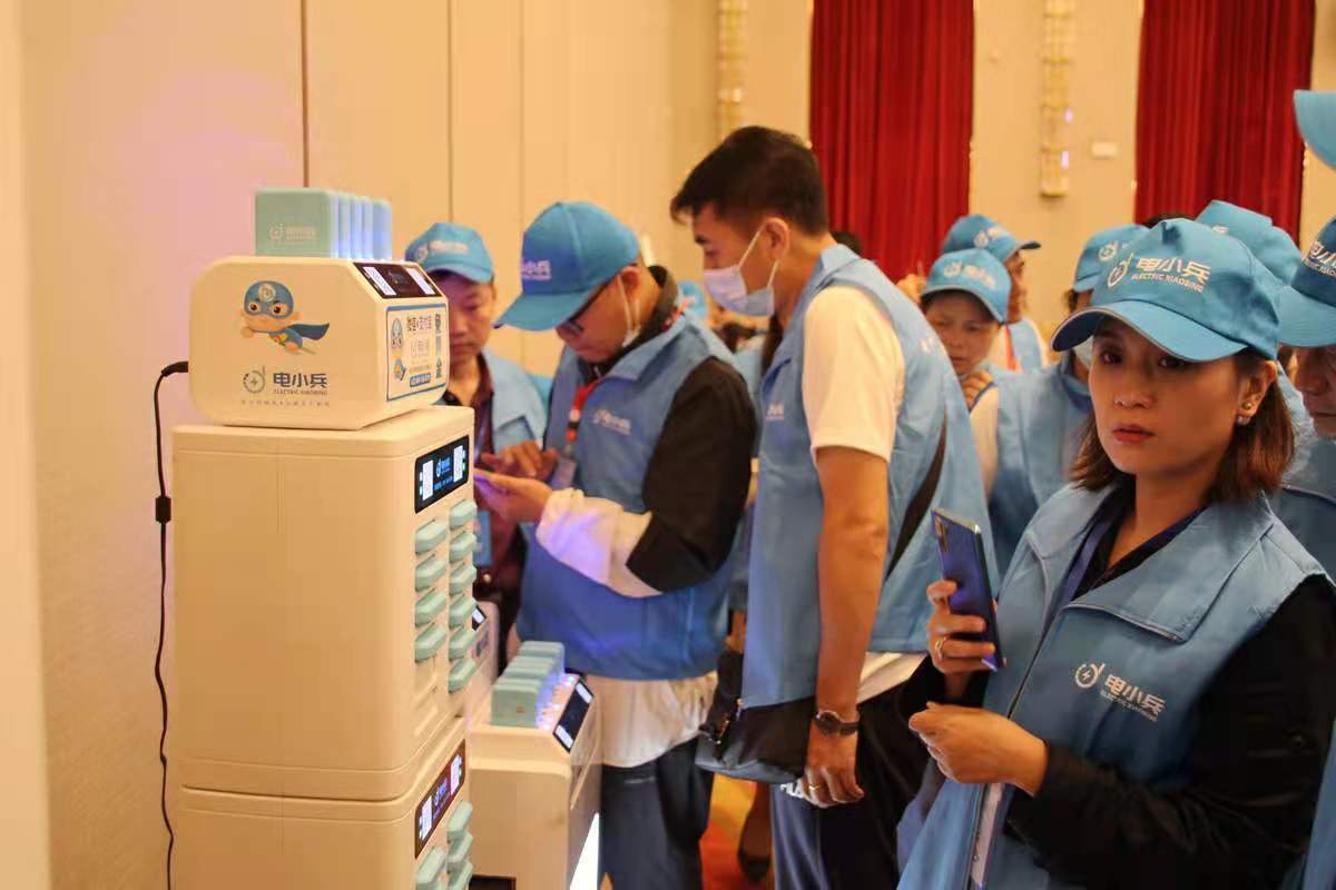 牛犇路遥知马力:新能源业界黑马电小兵一路__凤凰网