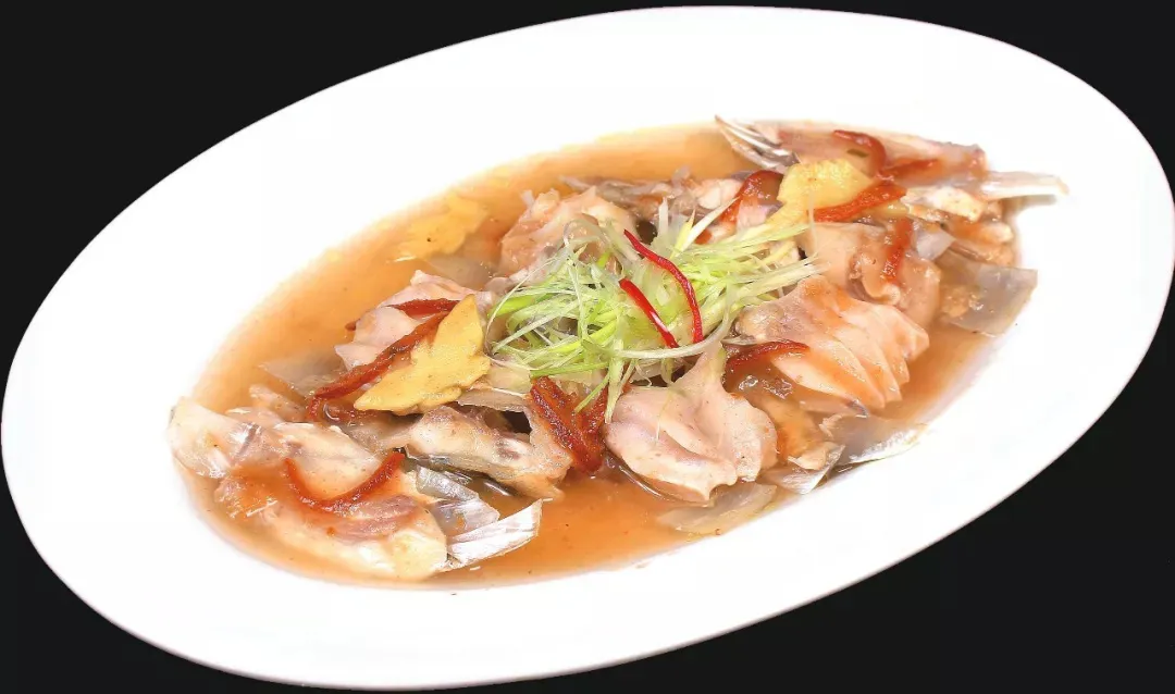 梅子咸柠蒸鱼云