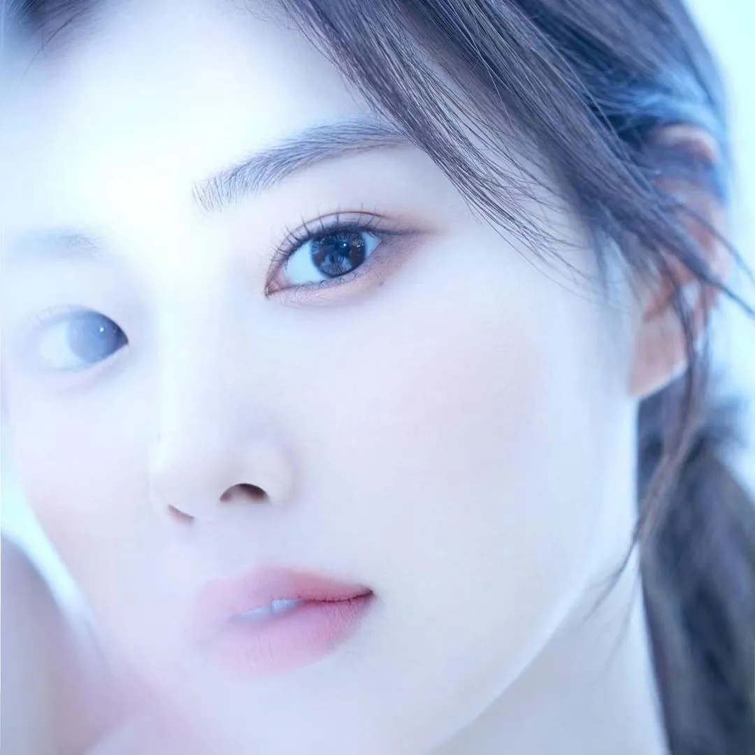 自拍赶超jennie,她终于不是小透明!