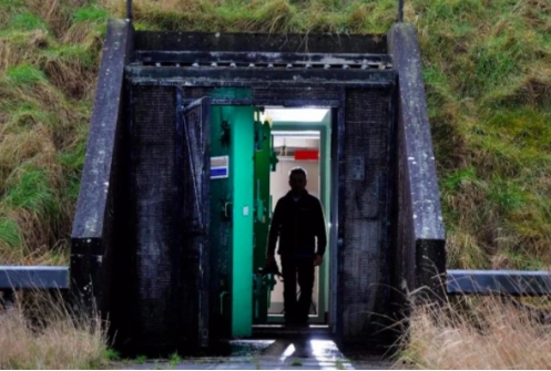 美富豪花2000万改核导弹发射井为末日地堡海豹老兵亲自把守