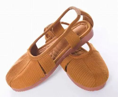 芒鞋,罗汉鞋,僧尼的鞋子为何左右都是洞?__凤凰网