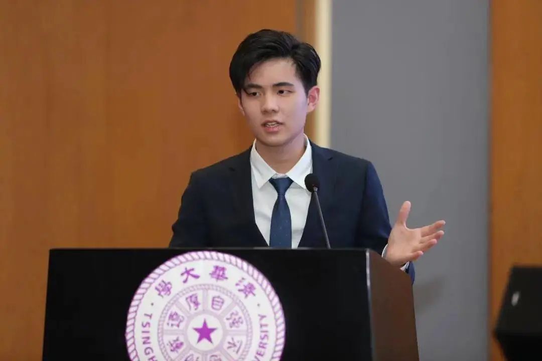 这位"中俄混血帅哥"火了!不仅长得帅还是清华顶级学霸,太强了