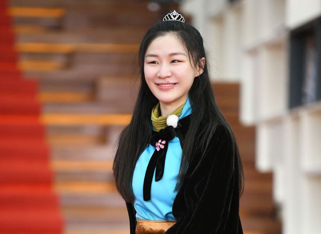 金靖恋和男友深夜同回小区恋情坐实不是李佳琦