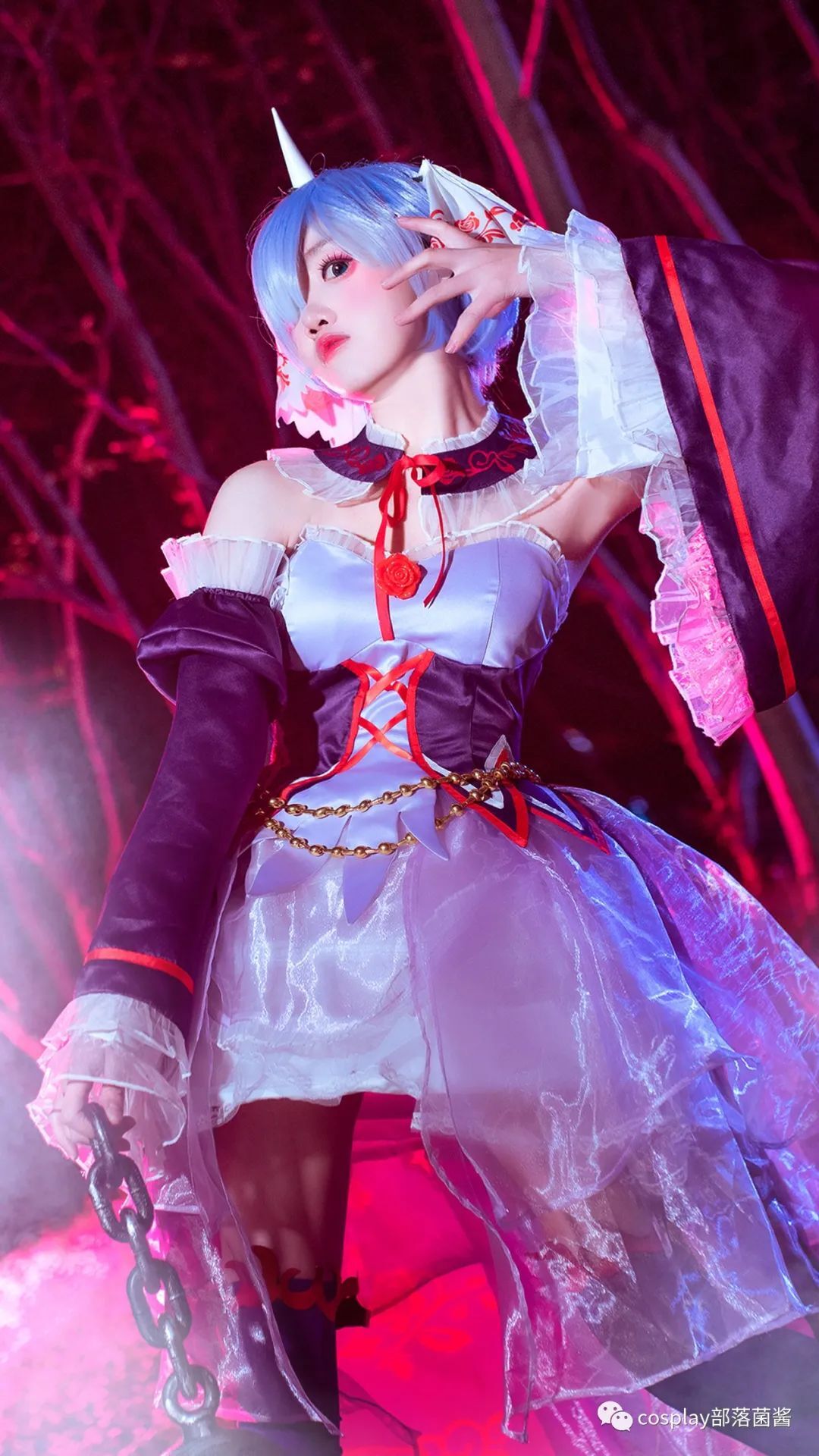 cos:病娇蕾姆cos正片@舟小沙__凤凰网