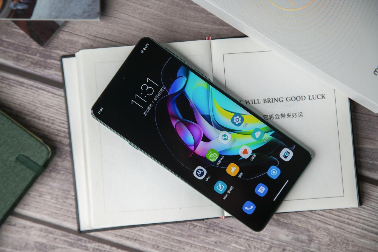 不止轻薄更是智慧高效的生产力工具摩托罗拉edge轻奢版手机评测