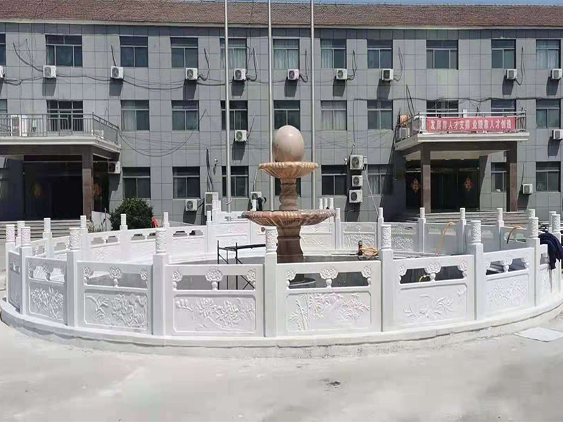 青石栏杆石材护栏的基本样式和价格怎么计算