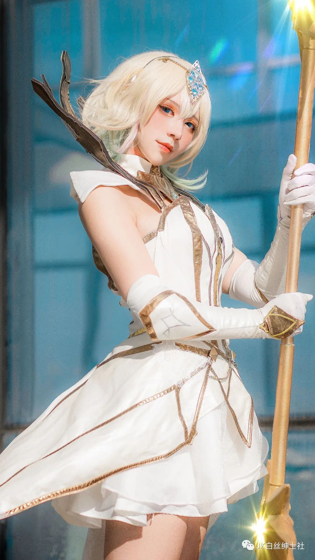 cos:英雄联盟金光闪闪的拉克丝cos正片@九曲