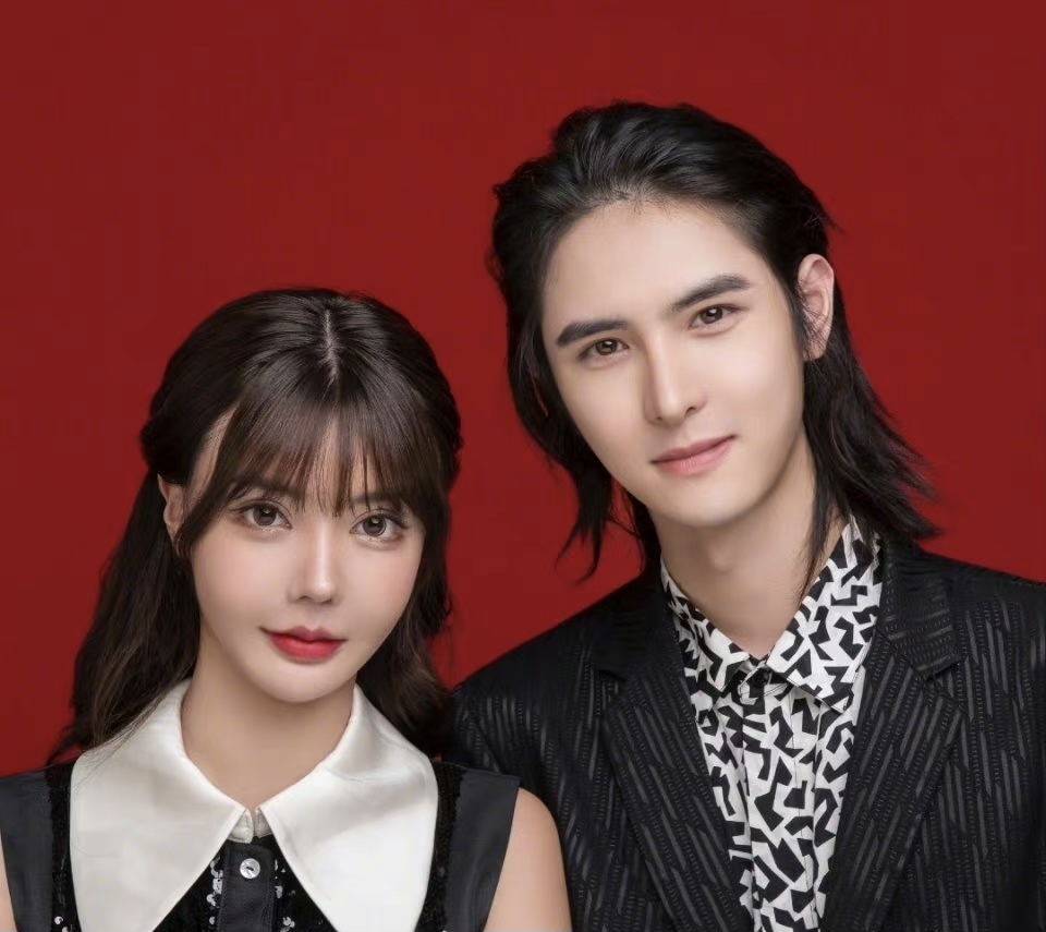 韩安冉与前夫小猪先生名下仍有两家关联公司