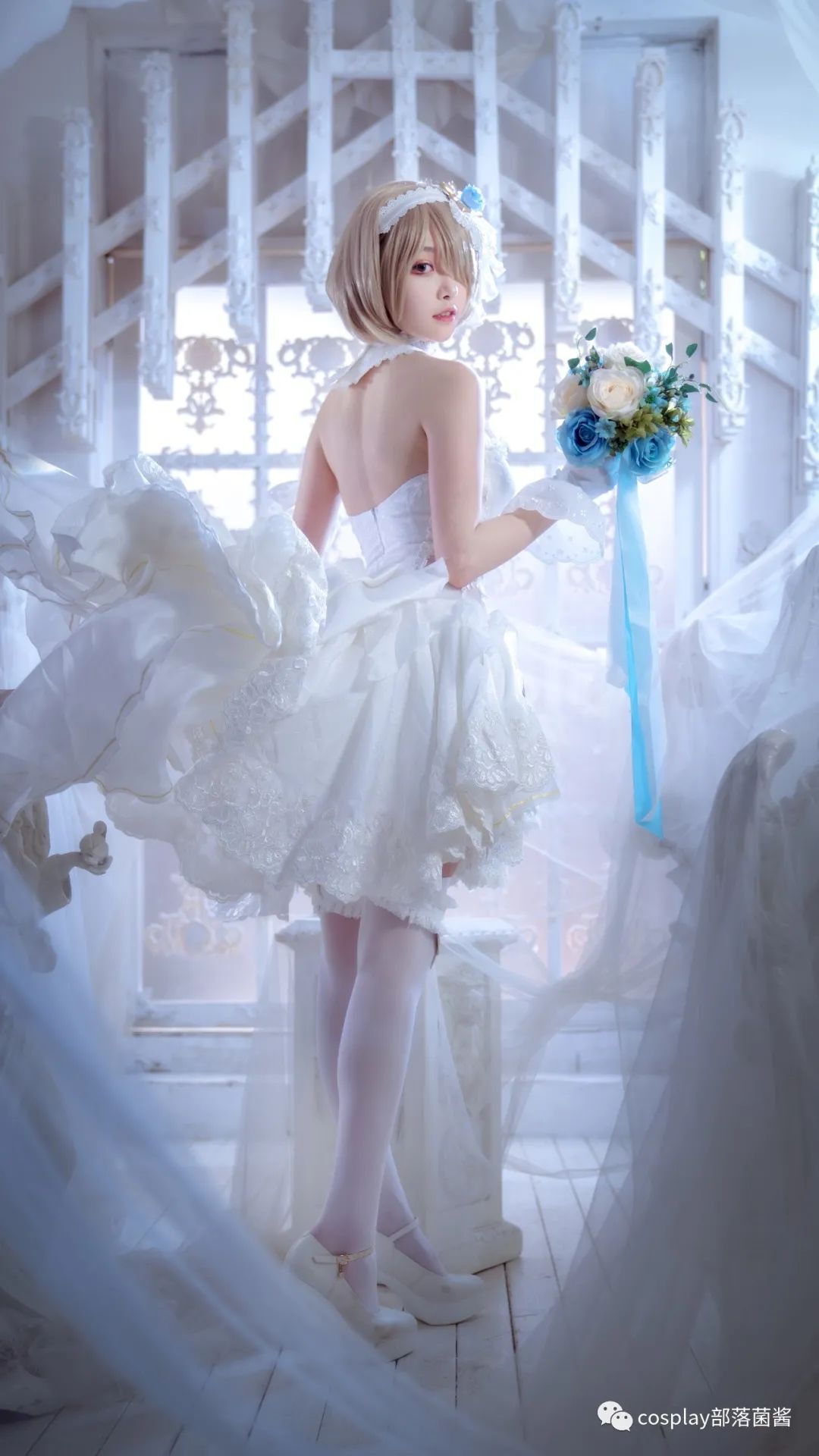 cos:崩坏3丽塔洛丝薇瑟cos正片@沧霁桔梗,恭候指示