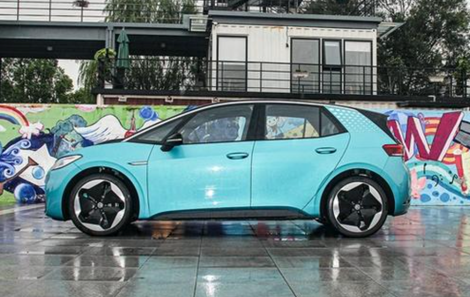 欧洲小钢炮终于引入中国，大众ID3试驾，刚上市就来了订车潮_凤凰网汽车_凤凰网