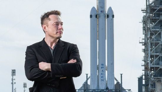 马斯克：人类面临人工智能故障、出生率下降等“三大生存威胁”