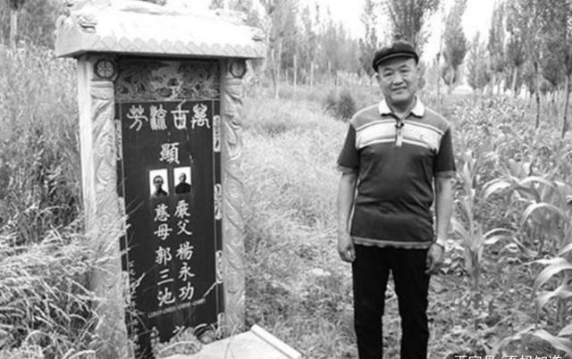 懒人杨锁,被父母“宠物化”养了18年,23岁时“懒死”家中__凤凰网