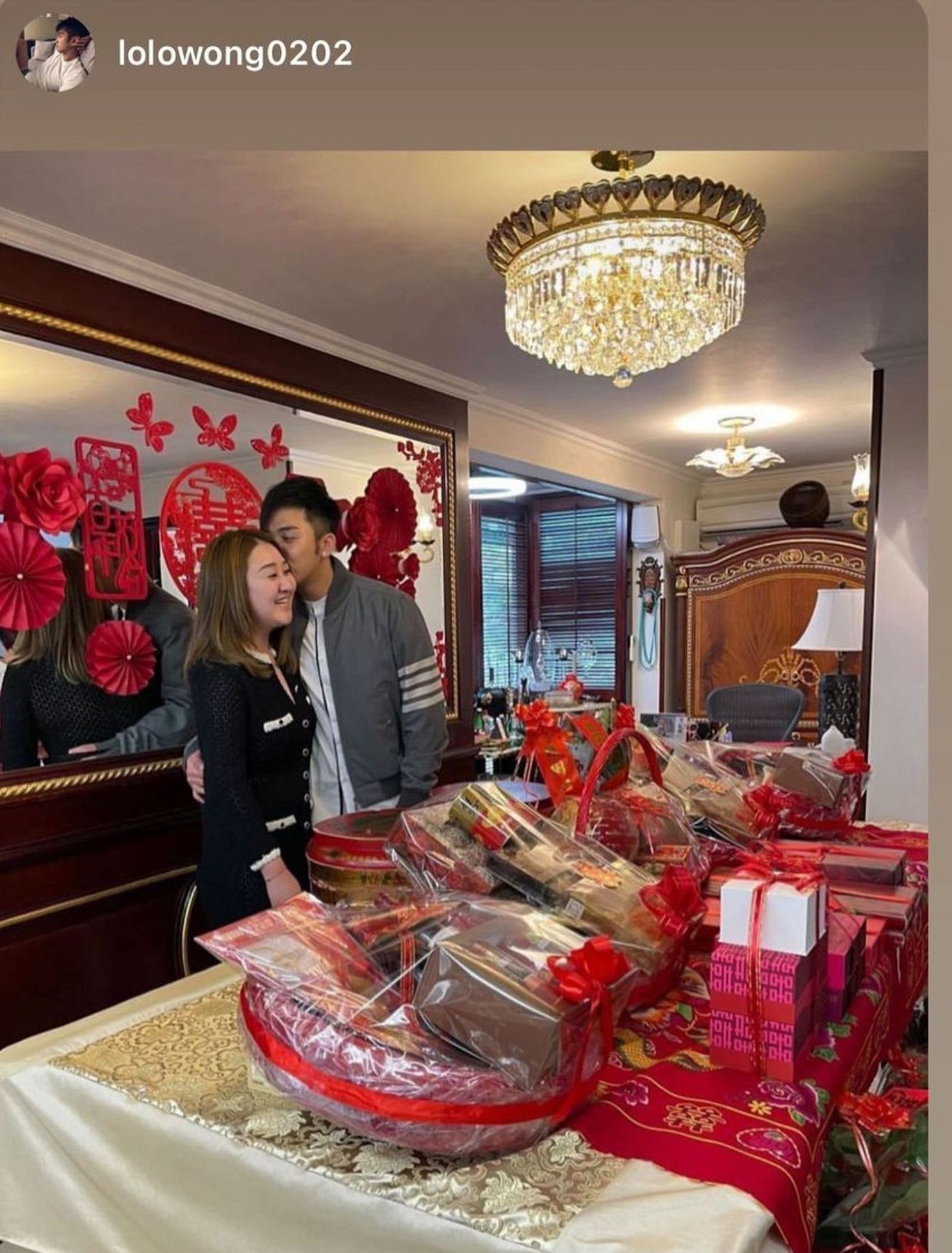 伍富桥娶富家女金饰多到吓人 网民对准新娘评头论足__凤凰网