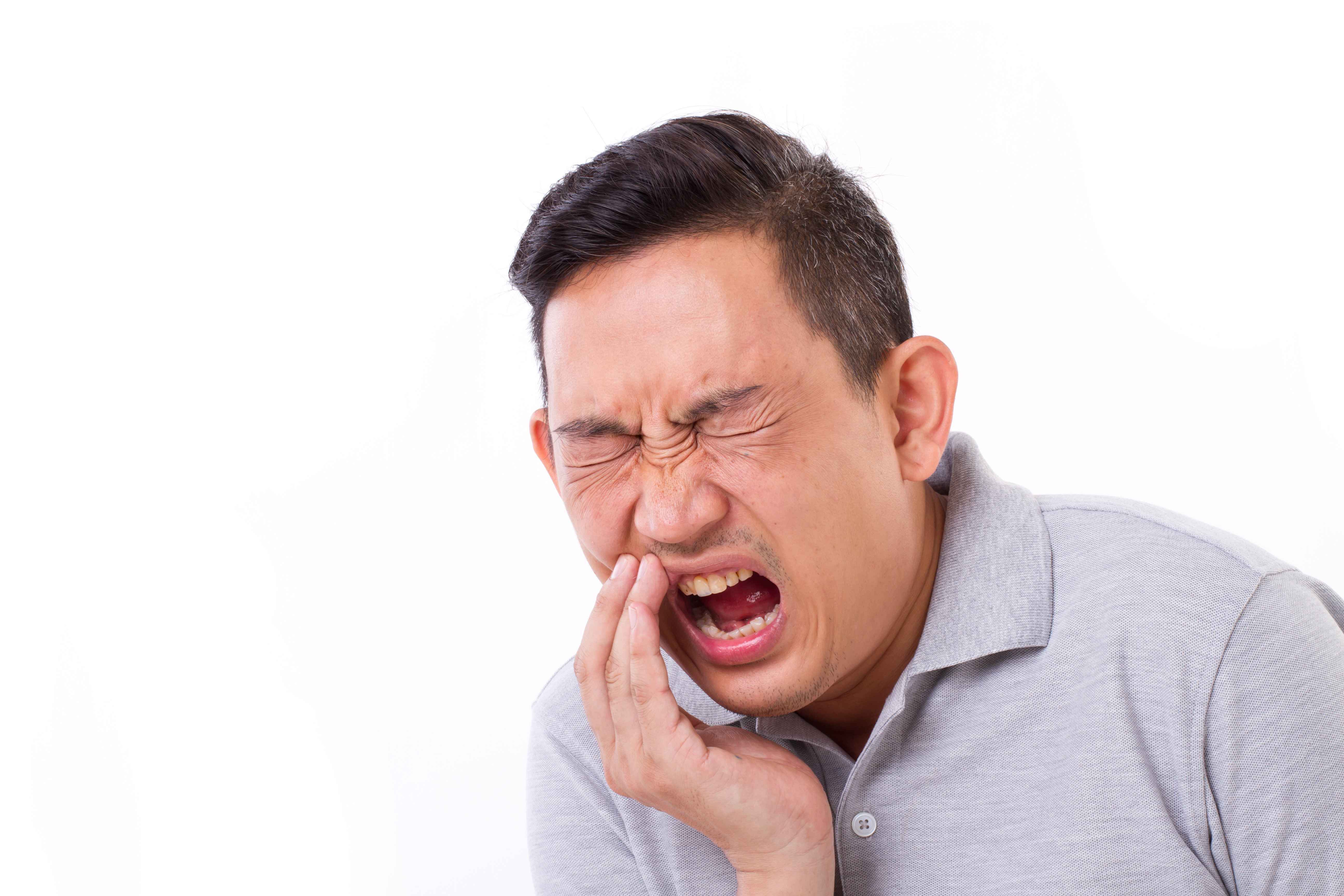 经常牙疼,或与这3个原因有关,牢记这5个方法,或能缓解牙疼