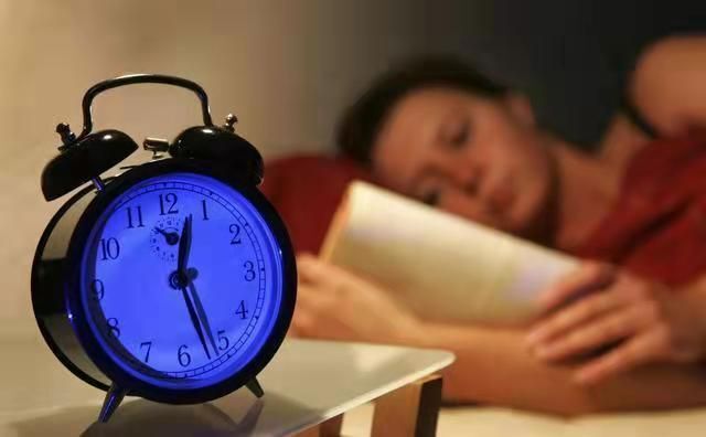 有效睡眠小技巧：曼联御用运动睡眠教练提出的——R90睡眠法__凤凰网