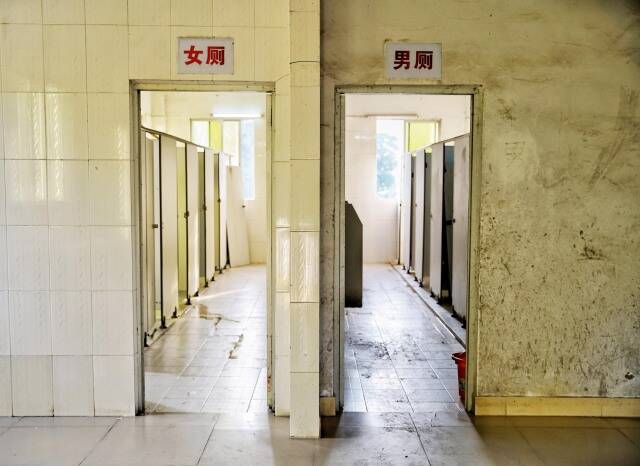 厕所革命,来说说你身边的公共厕所有多脏