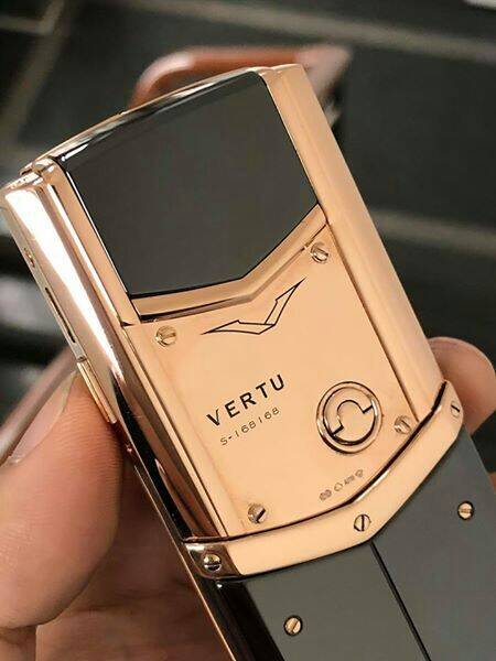 vertu几十万的手机是这样的就是逼格高