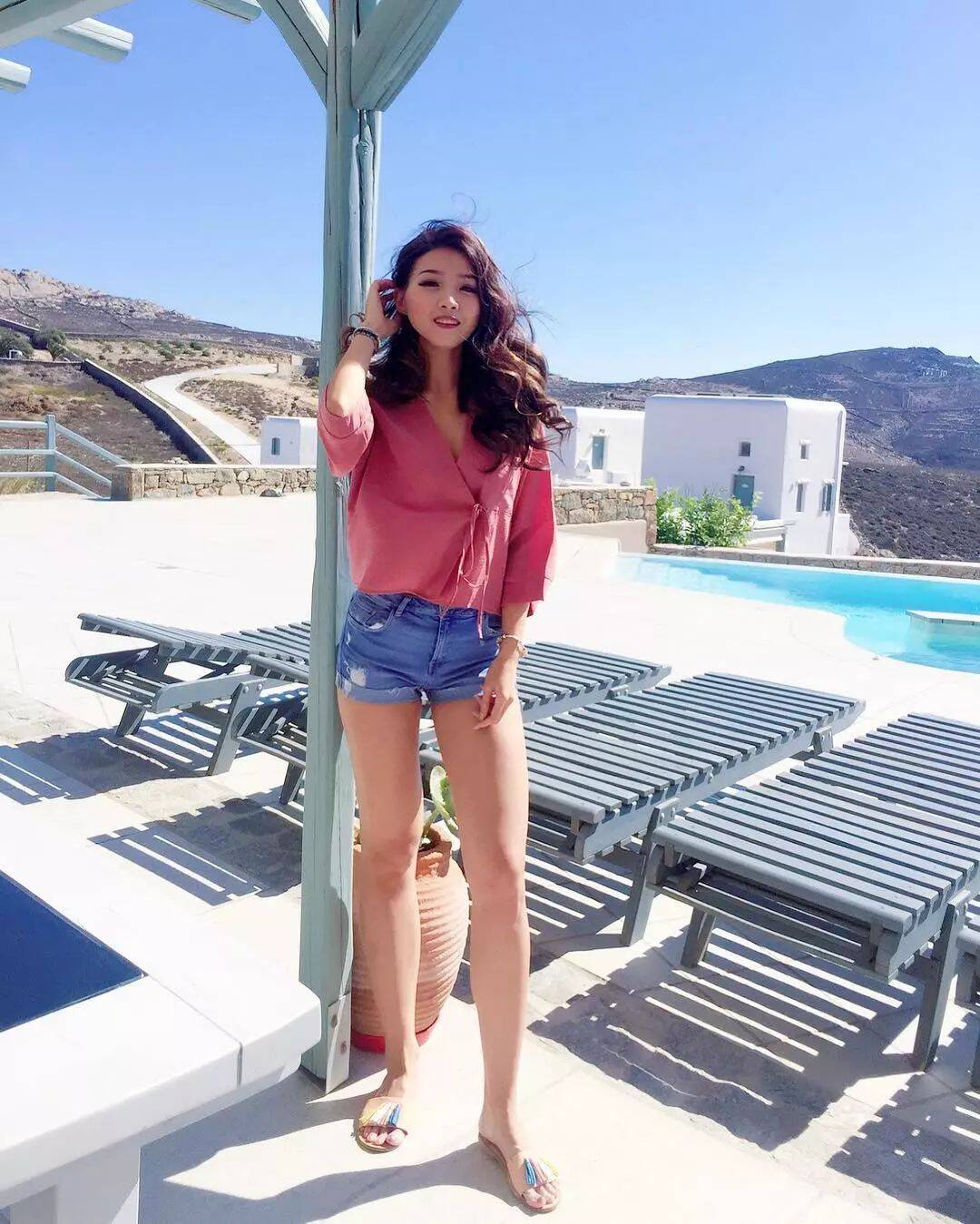 这位26岁姑娘叫maywang,是一位马来西亚华裔,她目前在伦敦攻读工商