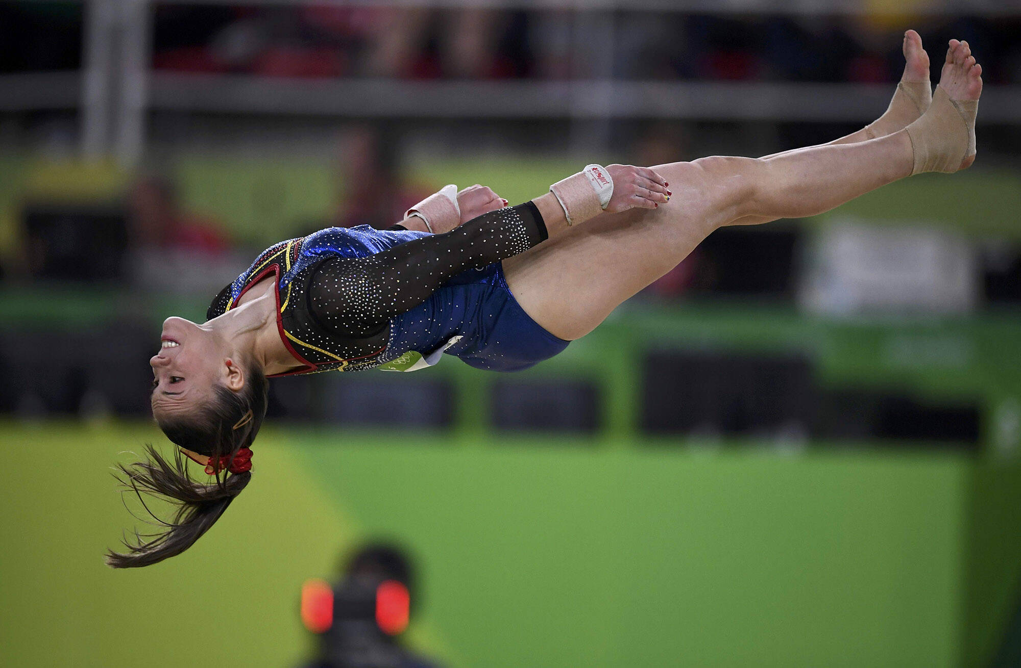 里约奥运会女子体操资格赛上,哥伦比亚选手卡特琳娜·艾琳娜·埃