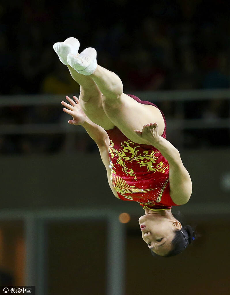 女子蹦床李丹摘铜 何雯娜第4哭花妆