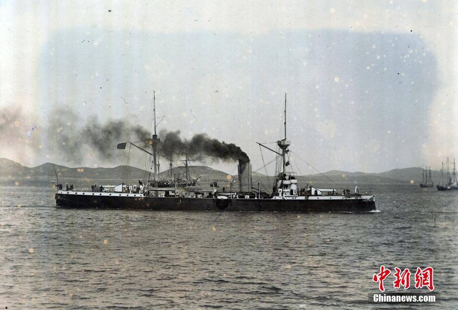 甲午战舰"致远"纪念舰正式下水