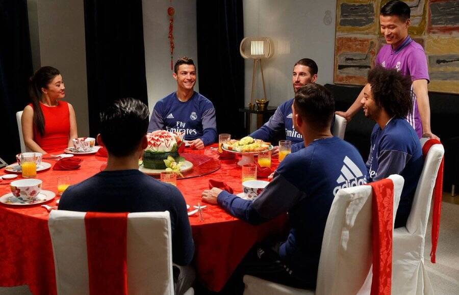 林良铭与皇马4队长拜年 c罗中文送祝福