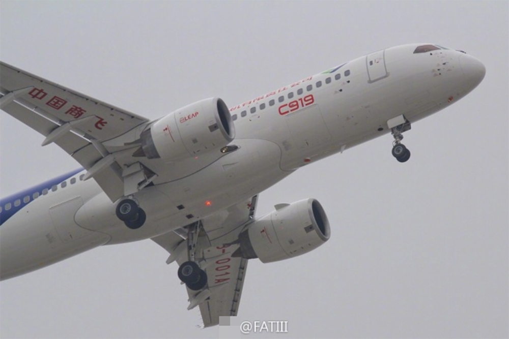 国产大飞机C919首飞高清图_手机凤凰网
