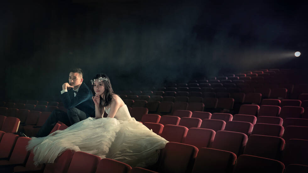 电影院里拍婚纱照 杨子姗吴中天秀满分恩爱