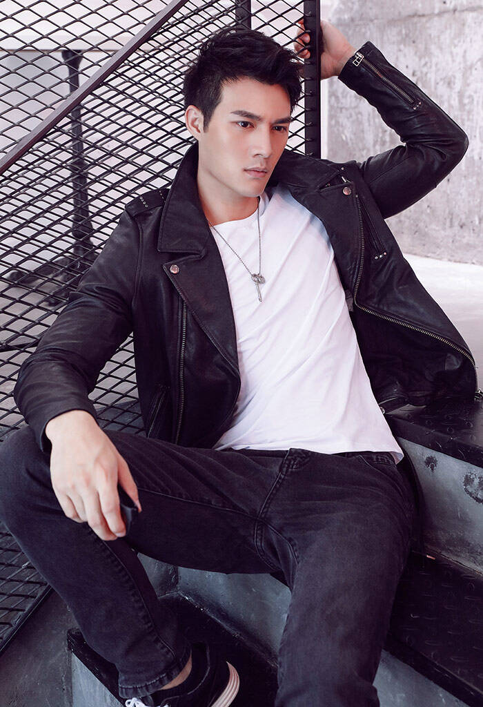 "多面手"黄骞四戏同台连珠炮