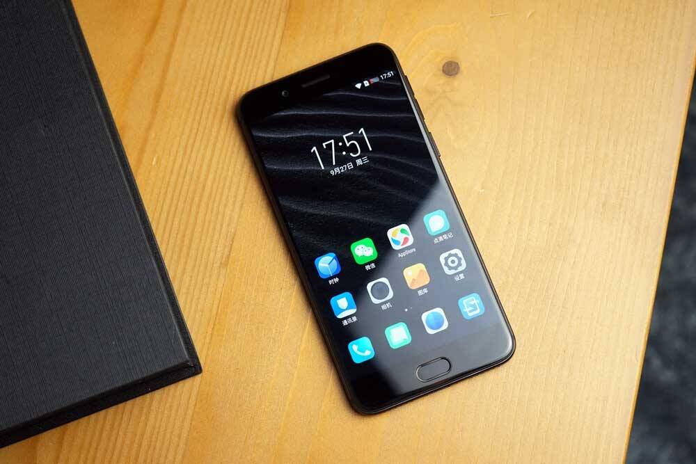 尽情享受阅读的乐趣 yota3手机开箱图赏