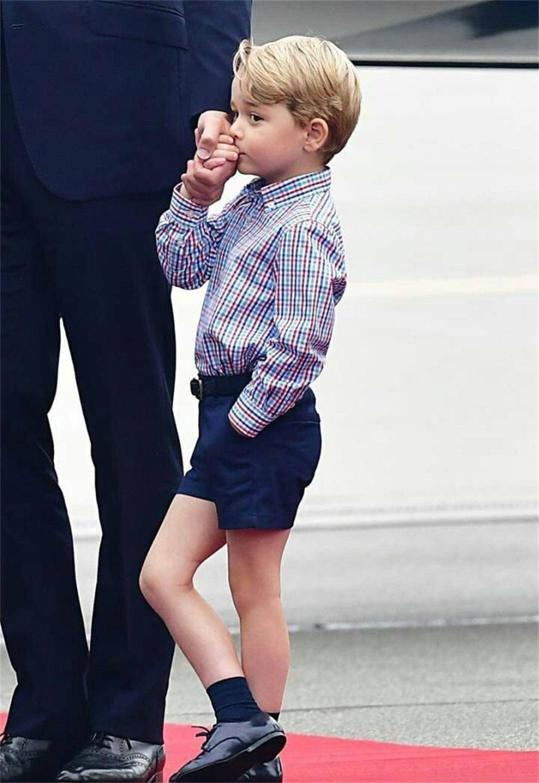 英国乔治小王子近况图片