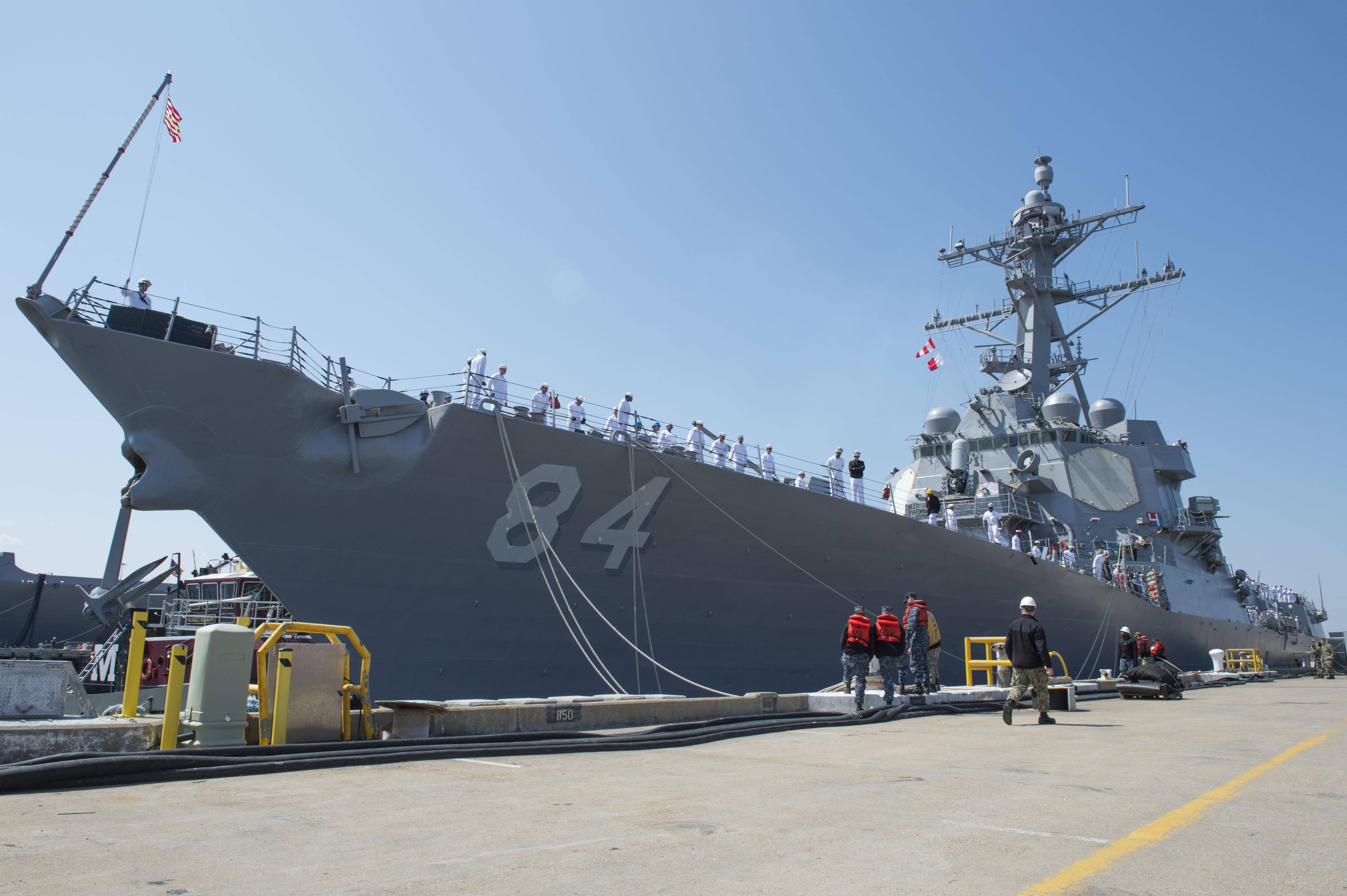 75)航母离开诺福克基地,前往地中海和波斯湾一带(第5,第6舰队责任区)