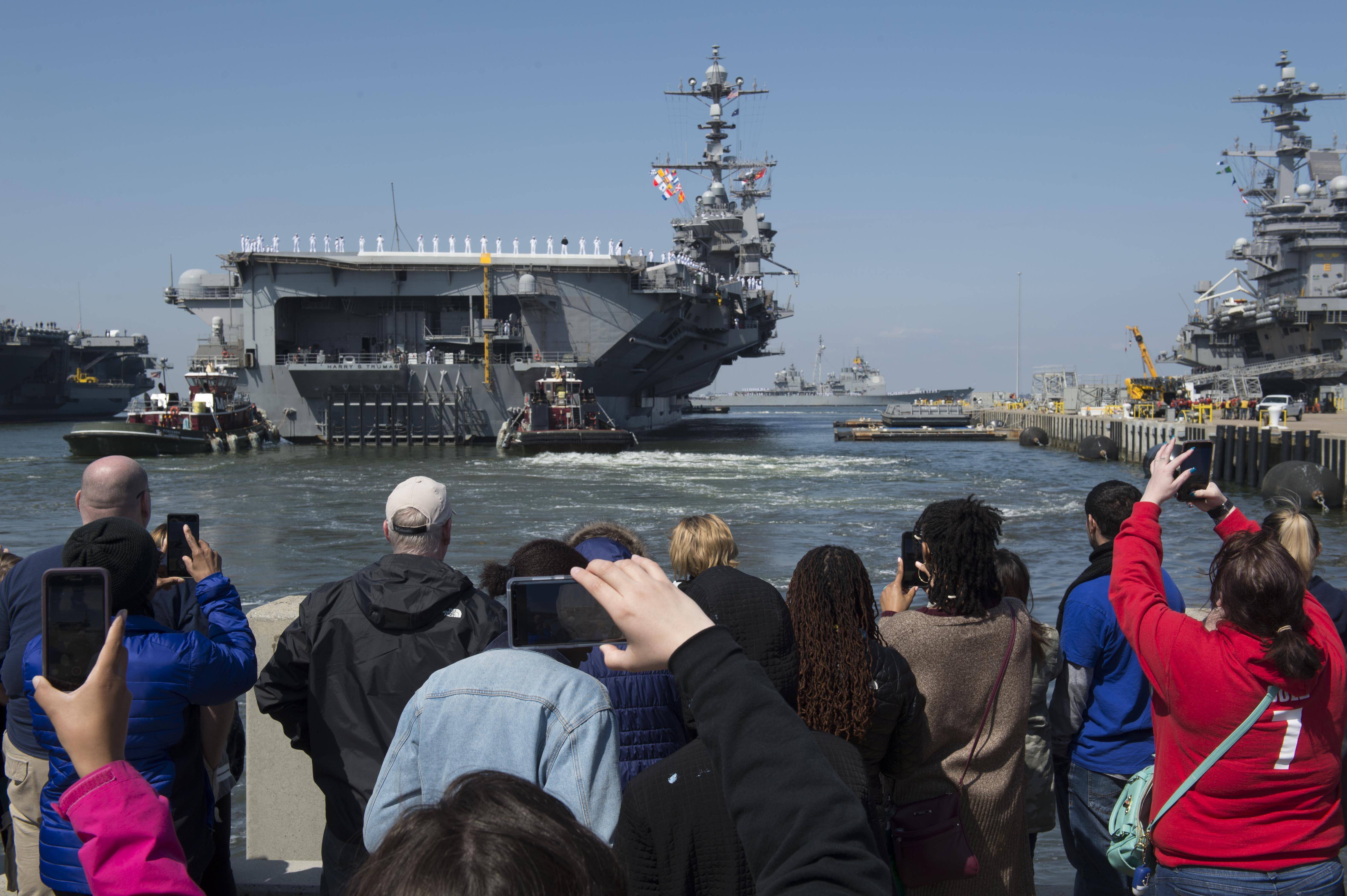 75)航母离开诺福克基地,前往地中海和波斯湾一带(第5,第6舰队责任区)