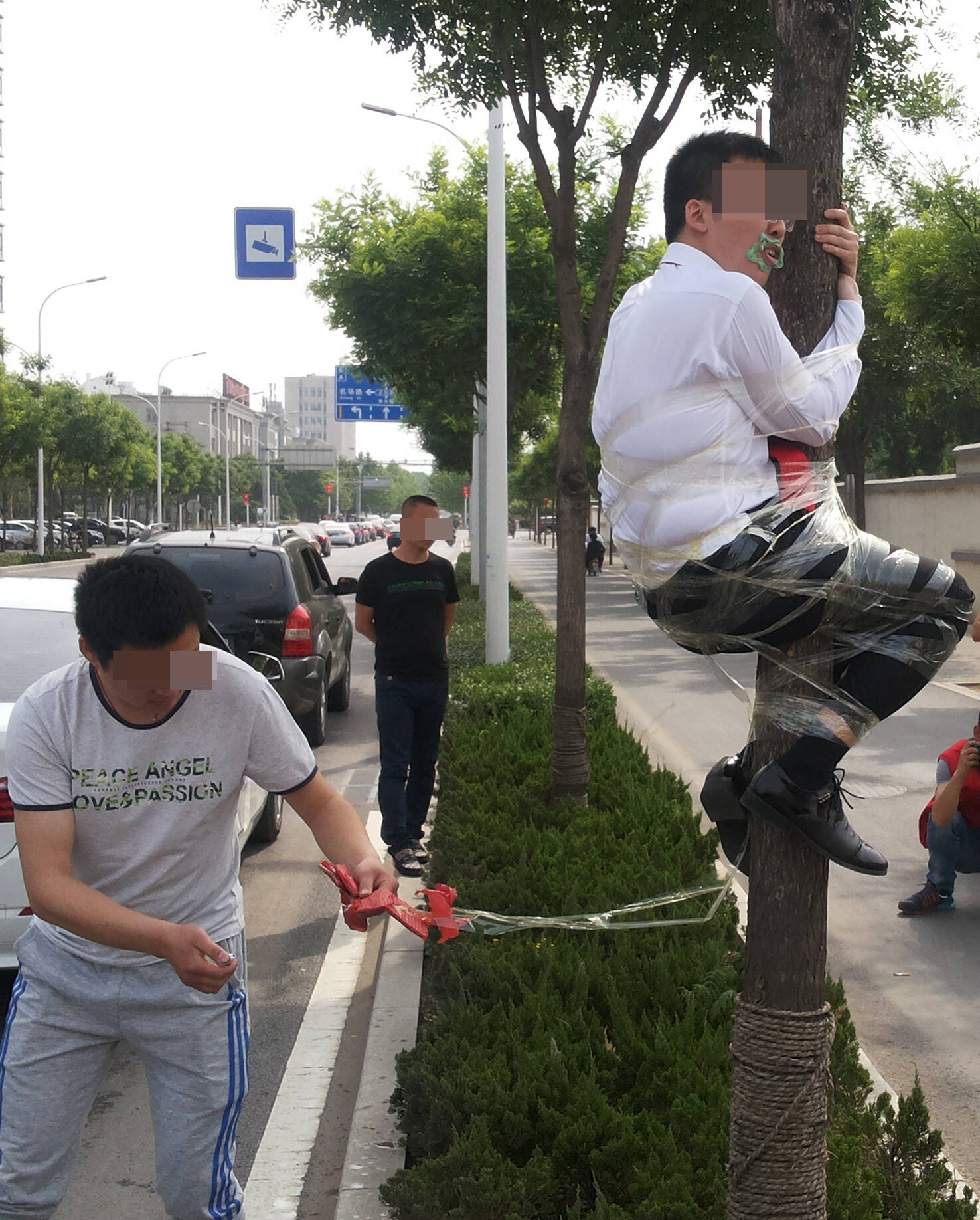 可爱动物大熊猫趴地撅屁股简笔画画法教程图片-1-6TU