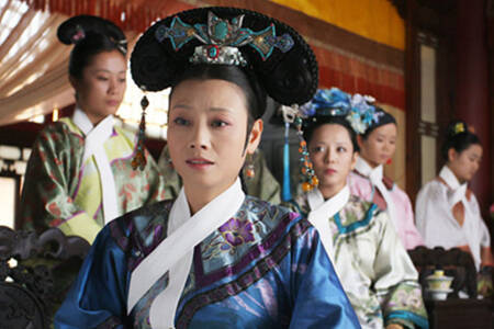 42岁"端妃娘娘"李宜娟大婚 穿白纱气质温婉