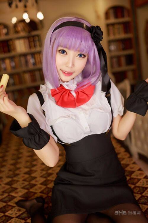 美女游戏主播的日常：Cosplay拉人气_手机凤凰网